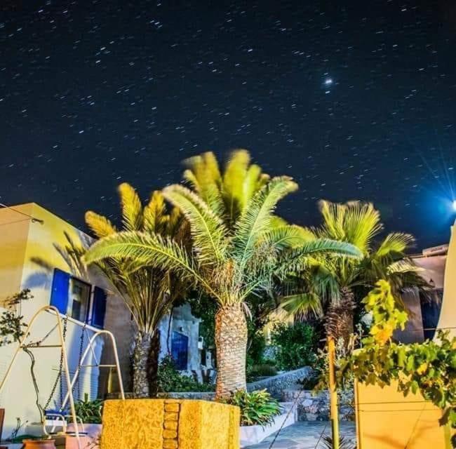 Anna'S Place Rooms إيراكليا المظهر الخارجي الصورة